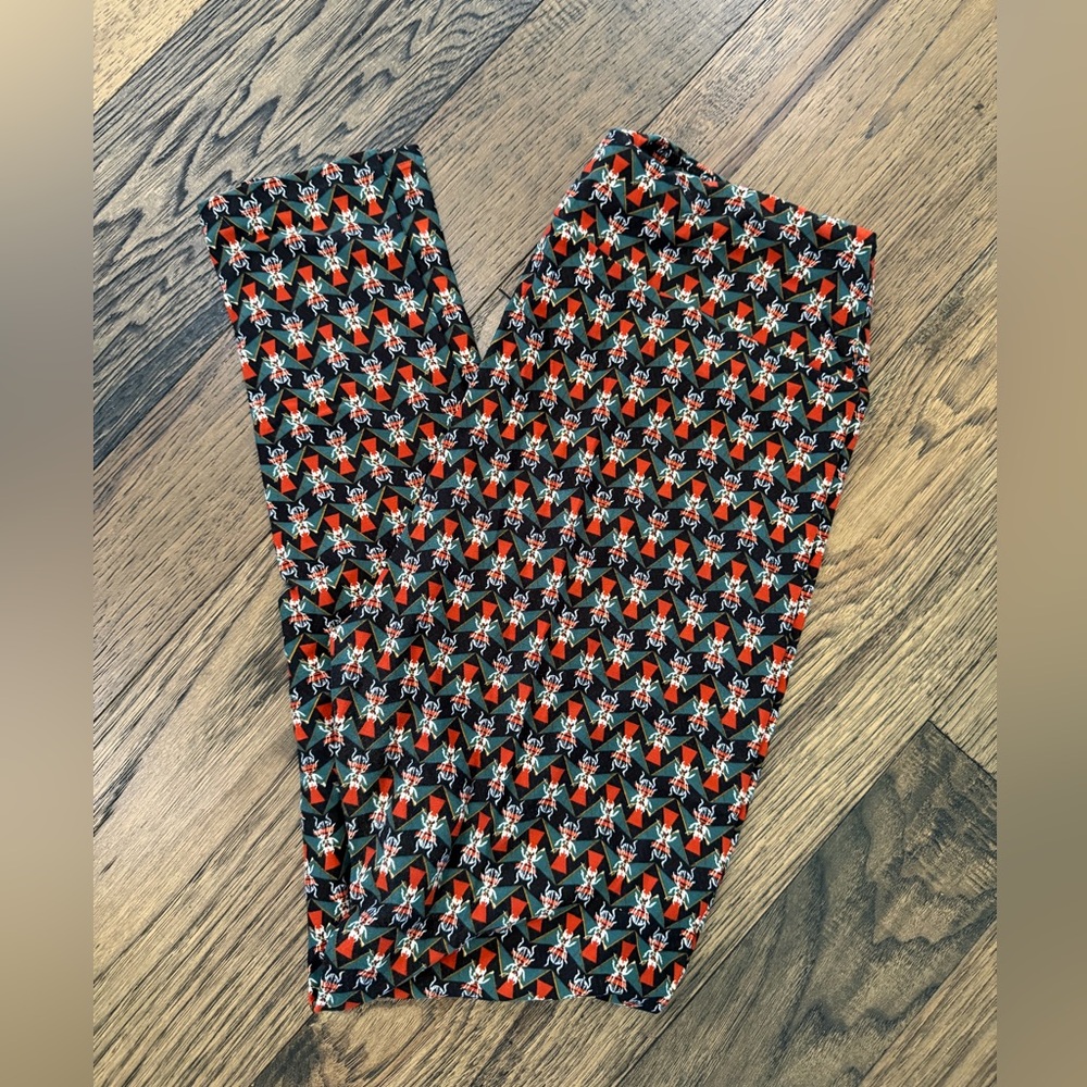 LuLaRoe Kids Black and Red Geometric Starprint Leggings